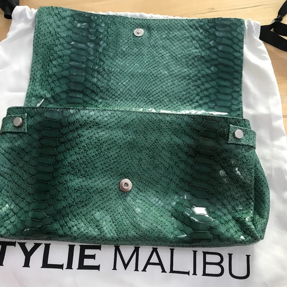 TYLIE MALIBU PYTHON RUNAWAY BAG/CLUTCH/NEW/VINTAGE - Picture 3 of 4